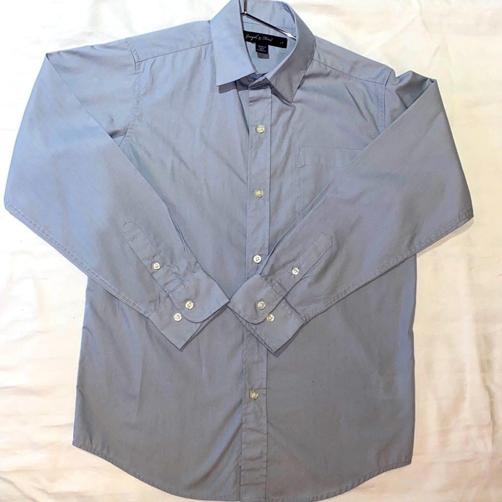 Joseph & Feiss Boys Buttoned Down Shirt in size 12.